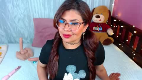 Snapshot of queenamazon_ chatting on October 2025 03:16:01 PM Queenamazon online show from October 2025 03:16:01 PM