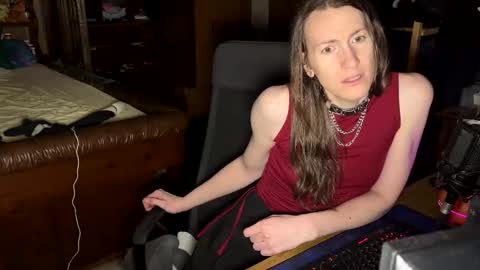 Snapshot of queenariatloak chatting on March 2026 06:39:01 AM Aria TLoak online show from March 2026 06:39:01 AM