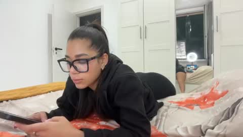 Nataly online show from June 2026 12:22:02 PM