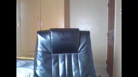 Queenbebony2 online show from March 2026 06:19:02 AM