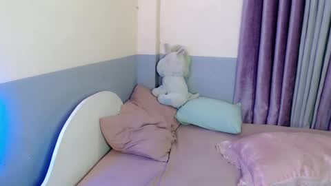 queenbee_mistress online show from February 2025 12:54:01 PM