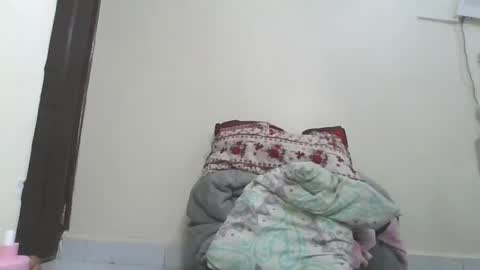 Snapshot of queenbeiby05 chatting on January 2026 09:09:01 PM queen online show from January 2026 09:09:01 PM