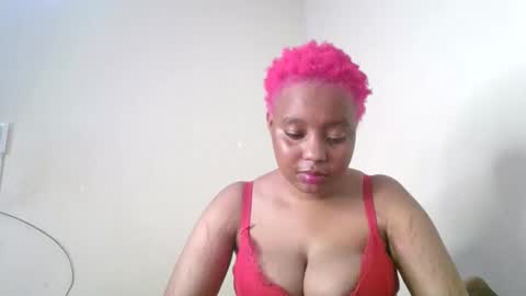 queen online show from April 2026 07:41:01 PM