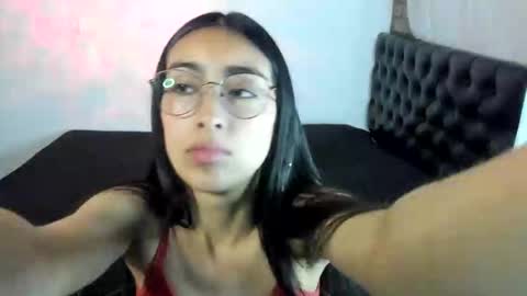 queenbyte_18 online show from February 2026 03:58:02 AM