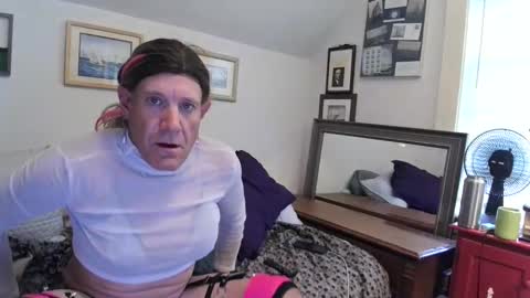 queencharlene online show from September 2025 12:29:01 PM