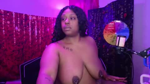 Queen Cherise Roze online show from February 2026 06:42:01 AM