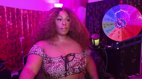Queen Cherise Roze online show from June 2026 05:47:01 PM
