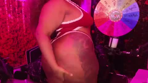 Queen Cherise Roze online show from June 2026 01:30:01 PM