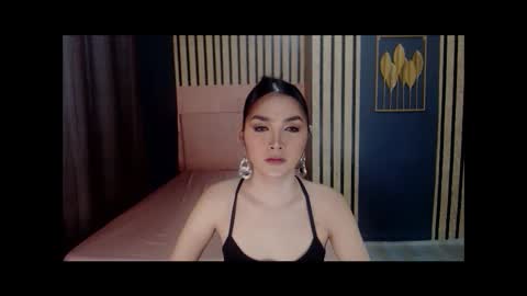 queenemeraldts online show from January 2025 02:27:02 AM