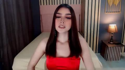 queenemeraldts online show from February 2025 01:50:02 AM