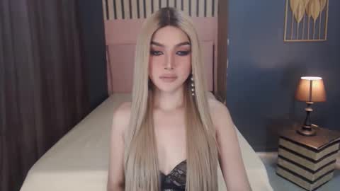 queenemeraldts online show from March 2025 02:36:01 AM