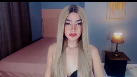 queenemeraldts online show from September 2025 01:31:02 AM