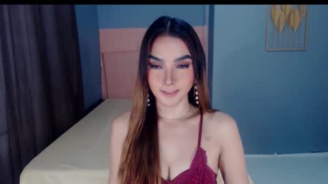 queenemeraldts online show from October 2025 02:33:01 AM