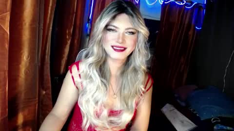 Snapshot of queenfcker1st chatting on July 2026 08:17:01 AM Be my property Sabrina online show from July 2026 08:17:01 AM