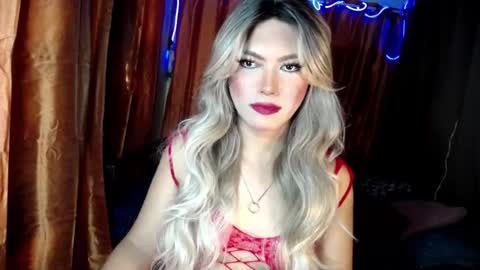 Snapshot of queenfcker1st chatting on July 2026 05:13:01 AM Be my property Sabrina online show from July 2026 05:13:01 AM