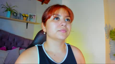 Snapshot of queengrett chatting on April 2026 03:42:02 PM Queen online show from April 2026 03:42:02 PM