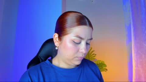 Snapshot of queengrett chatting on May 2026 06:37:01 PM Queen online show from May 2026 06:37:01 PM