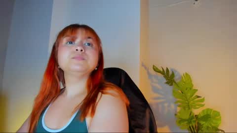 Snapshot of queengrett chatting on May 2026 07:33:01 PM Queen online show from May 2026 07:33:01 PM