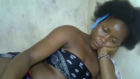 Snapshot of queenlena868103 chatting on November 2025 07:04:02 PM queenlena868103 online show from November 2025 07:04:02 PM