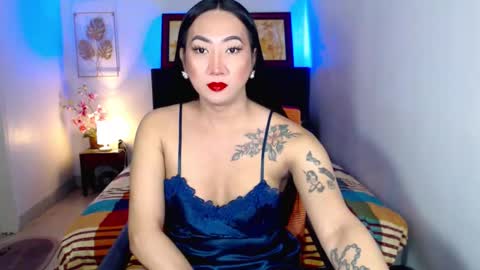 QUEEN online show from March 2025 04:21:01 PM