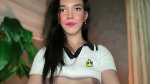 Snapshot of queenn_xxx chatting on September 2025 07:24:02 PM QUEEN online show from September 2025 07:24:02 PM