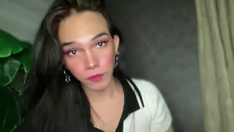 Snapshot of queenn_xxx chatting on September 2025 07:59:02 PM QUEEN online show from September 2025 07:59:02 PM