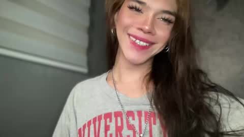 QUEEN online show from January 2026 03:08:02 AM