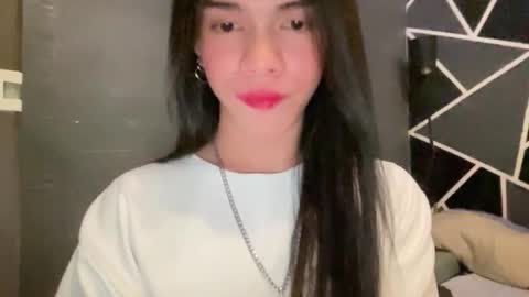 QUEEN online show from March 2026 12:11:02 PM