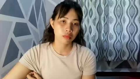 Snapshot of queennbbee chatting on June 2026 06:33:02 AM queennbbee online show from June 2026 06:33:02 AM