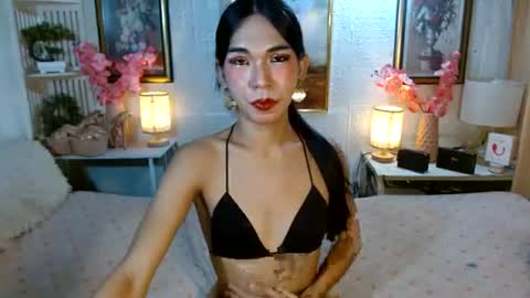 Snapshot of queennira chatting on June 2026 06:22:02 AM queennira online show from June 2026 06:22:02 AM