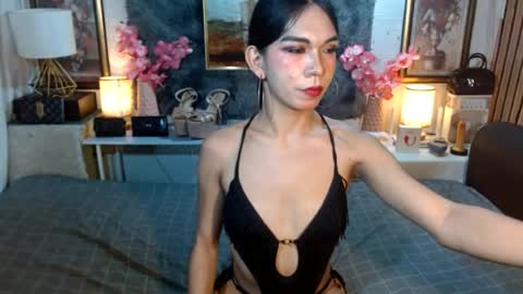 Snapshot of queennira chatting on July 2026 07:15:02 AM queennira online show from July 2026 07:15:02 AM