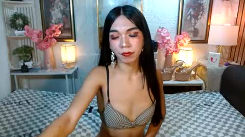 Snapshot of queennira chatting on July 2026 05:34:01 AM queennira online show from July 2026 05:34:01 AM