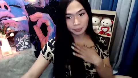 Mikka online show from March 2026 04:33:01 PM