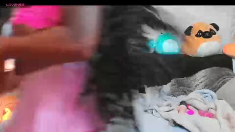 Snapshot of queenofheartsfaerah chatting on September 2025 12:54:02 AM QueenOfHearts online show from September 2025 12:54:02 AM