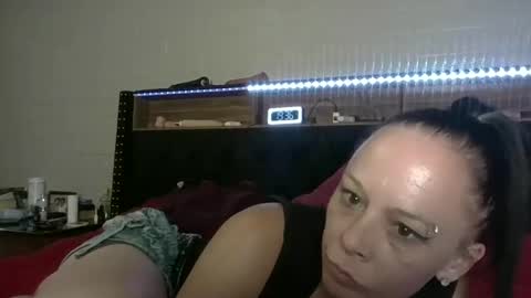 queenofmen33 online show from June 2026 02:34:02 AM