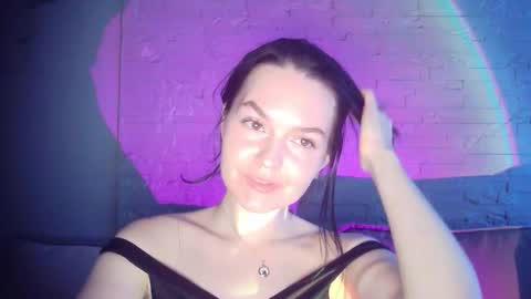 Snapshot of queenofmodels chatting on January 2026 02:12:02 PM QueenOfModels online show from January 2026 02:12:02 PM