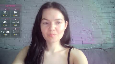 QueenOfModels online show from May 2026 04:42:02 AM
