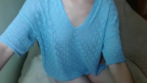 queenoftenderness online show from February 2026 12:00:01 PM