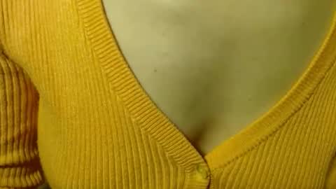 queenoftenderness online show from April 2026 07:48:01 PM