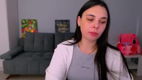 Snapshot of queenofthesense chatting on November 2025 09:53:02 AM Patricia online show from November 2025 09:53:02 AM