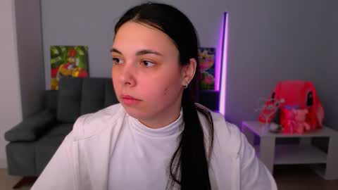 Snapshot of queenofthesense chatting on November 2025 10:03:02 AM Patricia online show from November 2025 10:03:02 AM