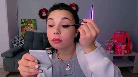 Snapshot of queenofthesense chatting on November 2025 02:50:02 PM Patricia online show from November 2025 02:50:02 PM