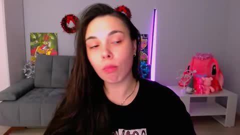 Snapshot of queenofthesense chatting on November 2025 04:09:02 PM Patricia online show from November 2025 04:09:02 PM