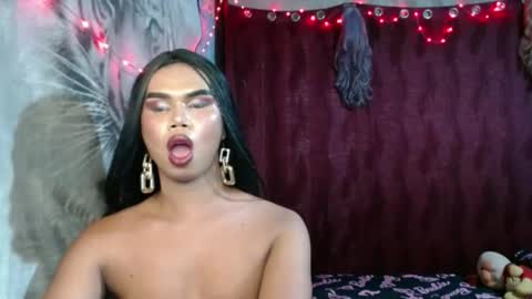 queenpinayebony_xx online show from May 2026 03:17:02 PM