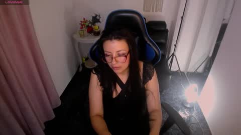 Snapshot of queenrose94 chatting on June 2026 08:58:01 PM queenrose94 online show from June 2026 08:58:01 PM