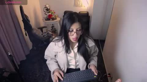 Snapshot of queenrose94 chatting on July 2026 09:43:01 PM queenrose94 online show from July 2026 09:43:01 PM