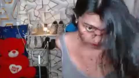 queensteffi online show from June 2026 01:03:01 AM
