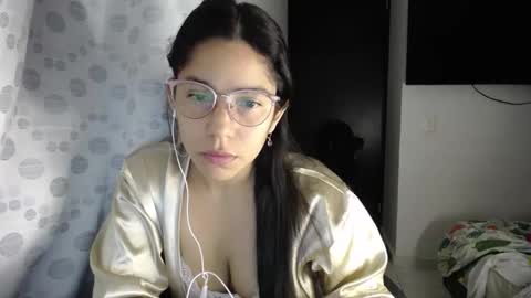 Snapshot of queenvictoria2023 chatting on March 2026 03:50:01 AM Paola online show from March 2026 03:50:01 AM