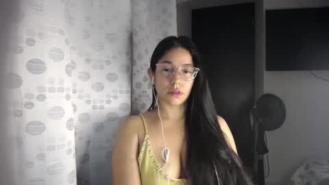 Snapshot of queenvictoria2023 chatting on March 2026 04:46:01 AM Paola online show from March 2026 04:46:01 AM