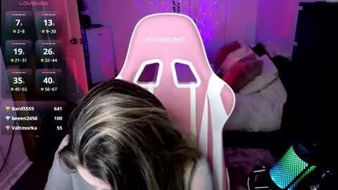 Snapshot of queenx_lexy chatting on January 2025 10:43:02 PM queenx_lexy online show from January 2025 10:43:02 PM